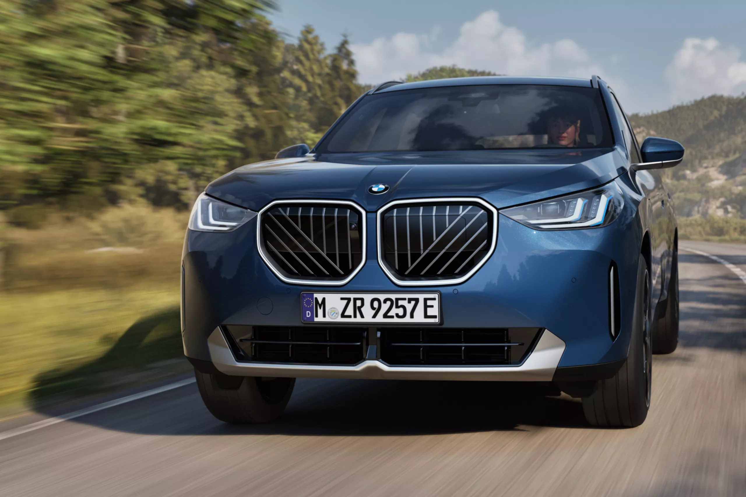 X3 PHEV előlről