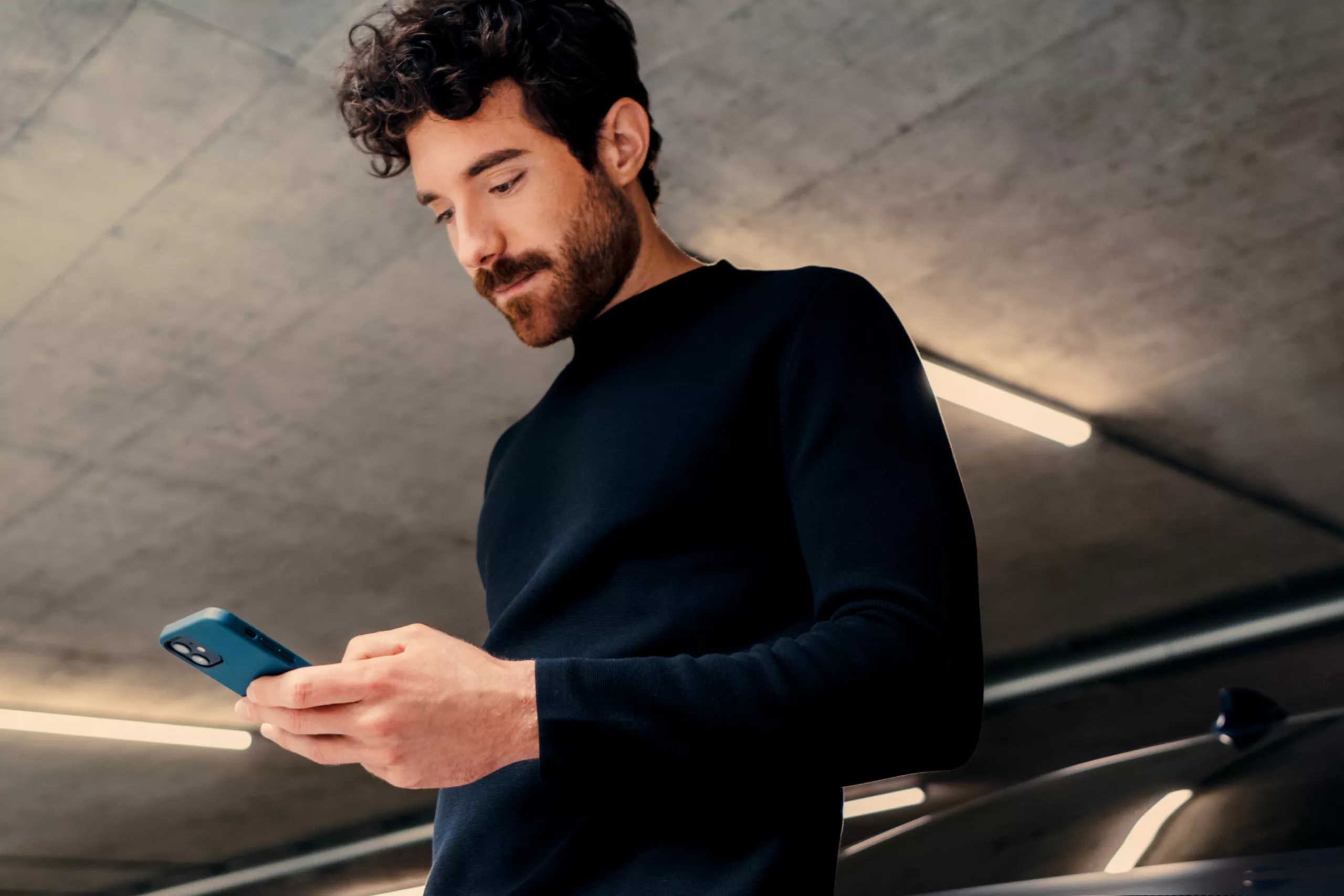 Végezzen töltést és tervezze meg útvonalait a My BMW app alkalmazással!